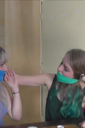 Luna Grey &amp; Violet Haze - gag party HD