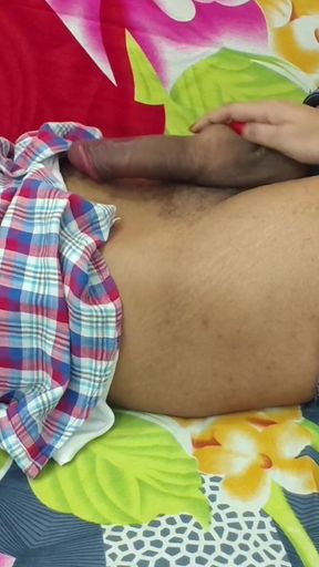 Desi Stepmom Had Creampie Sex When Stepson Dick Boner While Watching Stepmom Change Clothes in Hindi Audio.
