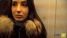 Debt4k. monica raw hat unerwarteten sex mit dem hartnäckigen schuldeneintreiber