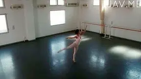 Cute Ballerina Craves Wild Pleasures – Her Cunt Can't Resist!
