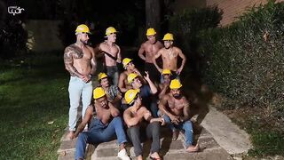 Duo Luar x 11 bricklayers