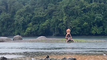 TRANSEI COM 2 AMIGOS NA REPRESA ABANDONADA