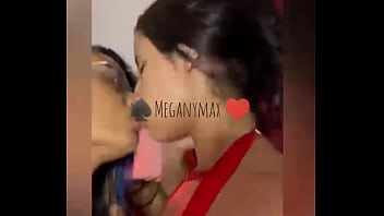 Megan Y Catalina show lesbianas en Colombia... completo en red videos.