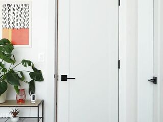 ALTERNATIVE FRENCH SWEETHEART needs aid removing her bikini - Effy Angel