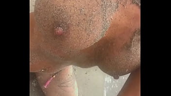 A la plage je ne sais pas rester sage