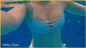 Nasty wife flaunts her rockin' bod in itsy bitsy bikini thang