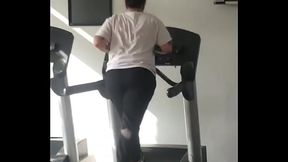 Big booty treadmill girl
