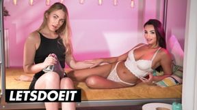 ”Wild Lesbian Orgasmic Encounter with Selvaggia & Alyssia Kent”