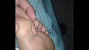 Night 1 - Sleepy feet 4