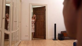 Russian beauty bought a chic outfit and delighted the guy with great sex (Part 1)