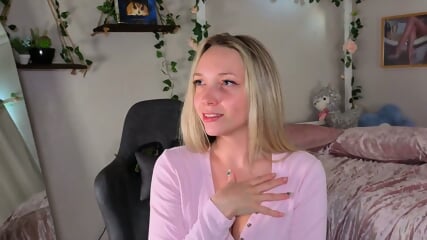 Teen daughter's tight pussy stretched beyond limits by dad's coworker