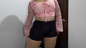 el perfecfo culote sexy de mi suegra antes de irse a la cama a descansar