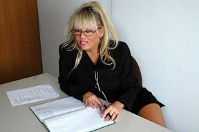 Chennin Blanc fucking in the classroom with her piercings