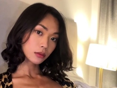 Tattood shemale tranny plays with ass during masturbation