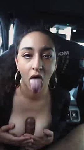 Sucking Dick In The Car And Cum Walk