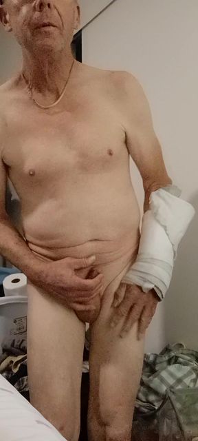 I Love Exposing My Tiny Dick