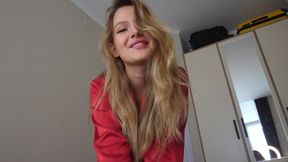 A Good Girl Knows How to Make a Good Morning. Virtual Sex