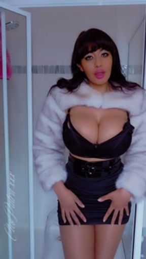 Teacher in FUR BJ &amp; Riding in the shower- LiveCleo