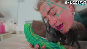 Dread Horny Girl I Masturbate and Fuck My Pussy with Big Toy!