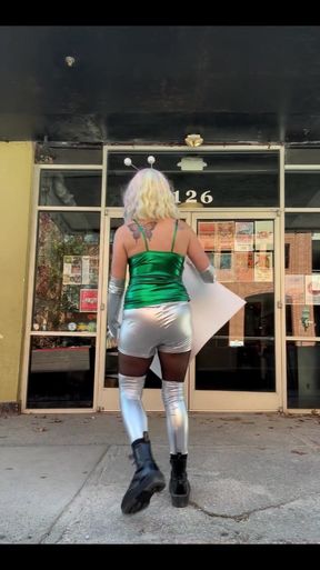 Suzy Wylde Coming in Hot and Horny for This Fresh Content!