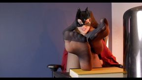 Moment When You Become Stella Fan - Dark Pantyhose - Polish And English Language - HD 2560x1440