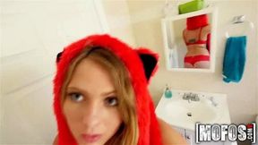 Mofos Lilly Sapphire Bubblegum Cutie Teases Her Man