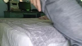 Hung daddy jerks off shaking his big hairy balls after waking up horny