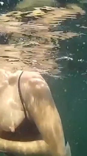 Swimming and Flashing in the Sea