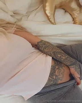 jodiemarsh pussy flash n rub