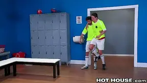 Sweaty Muscle Stud Swallows Thick Uncut Load After Intense Workout – HotHouse 18+