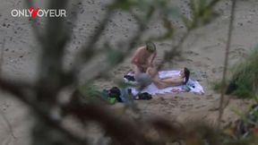 voyeur cam busts horny teen couple dildoing and stroking on public beach