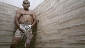 Gay brasileiro no banho