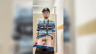 Working man shows off his big cock in OF merch