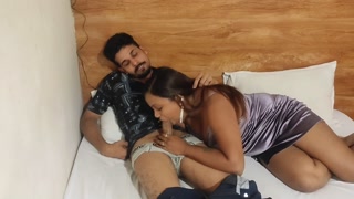 Bhabhi and big dick male having some fun time after husband went to job part-1