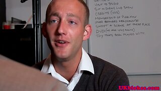British hunk facialized in outdoor threeway
