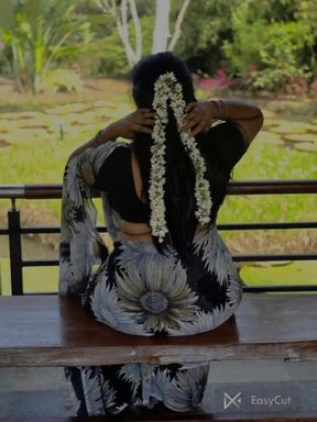 Desi Indian Big Boobs Aunty