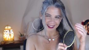 Super Granny shows her body on webcam