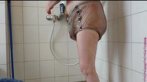 inkontinenz-test von nylonjunge 2 ** urin **