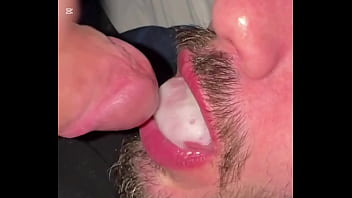 Taking cum in the mouth and swallow all the cum - JCPutao