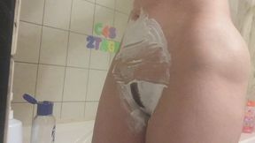 BIKINI LINE SHAVING CREME SHAVE WITH PINK VENUS RAZOR