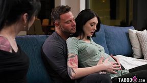 Horny husband and pregnant wife explore new options to satisfy their cravings