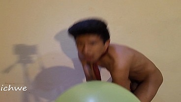 A naughty balloon
