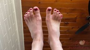 New Red Pedicure (wmv)