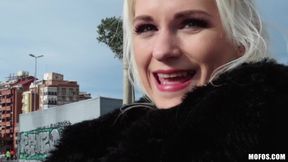 Italian Blonde Loves Public Sex 1 - Erik Everhard