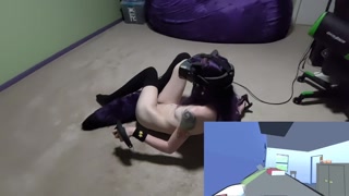 Nerd girl plays cat VR ~ Anne Sao