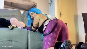 Jinx urges you to sniff her gas - Busty Cosplay