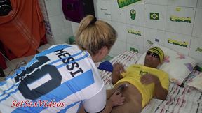 durante a cop22 um torcedor brasileiro fodeu muito a milf gostosona, torcedora da selecao argentina