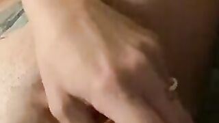Amateur MILF slides away to satisfaction herself