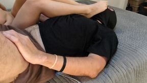 FEET ON FACE | Bella