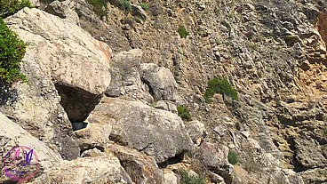 Sweet Hiking Pussy Was Fucked In Public - Bunny Rabbits